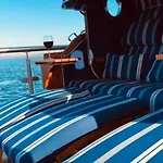 Schwimmendes Haus Elandi By Interhome 아파트 *