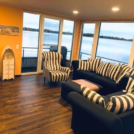 Schwimmendes Haus Elandi By Interhome *