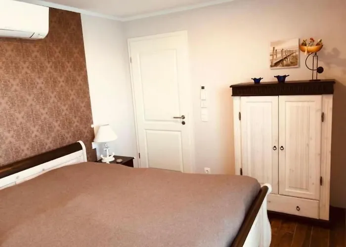 Schwimmendes Haus Elandi By Interhome